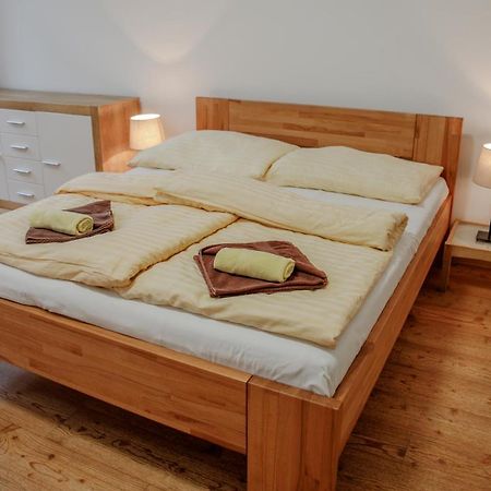 Cuba Bar & Hostel Ceske Budejovice Dış mekan fotoğraf