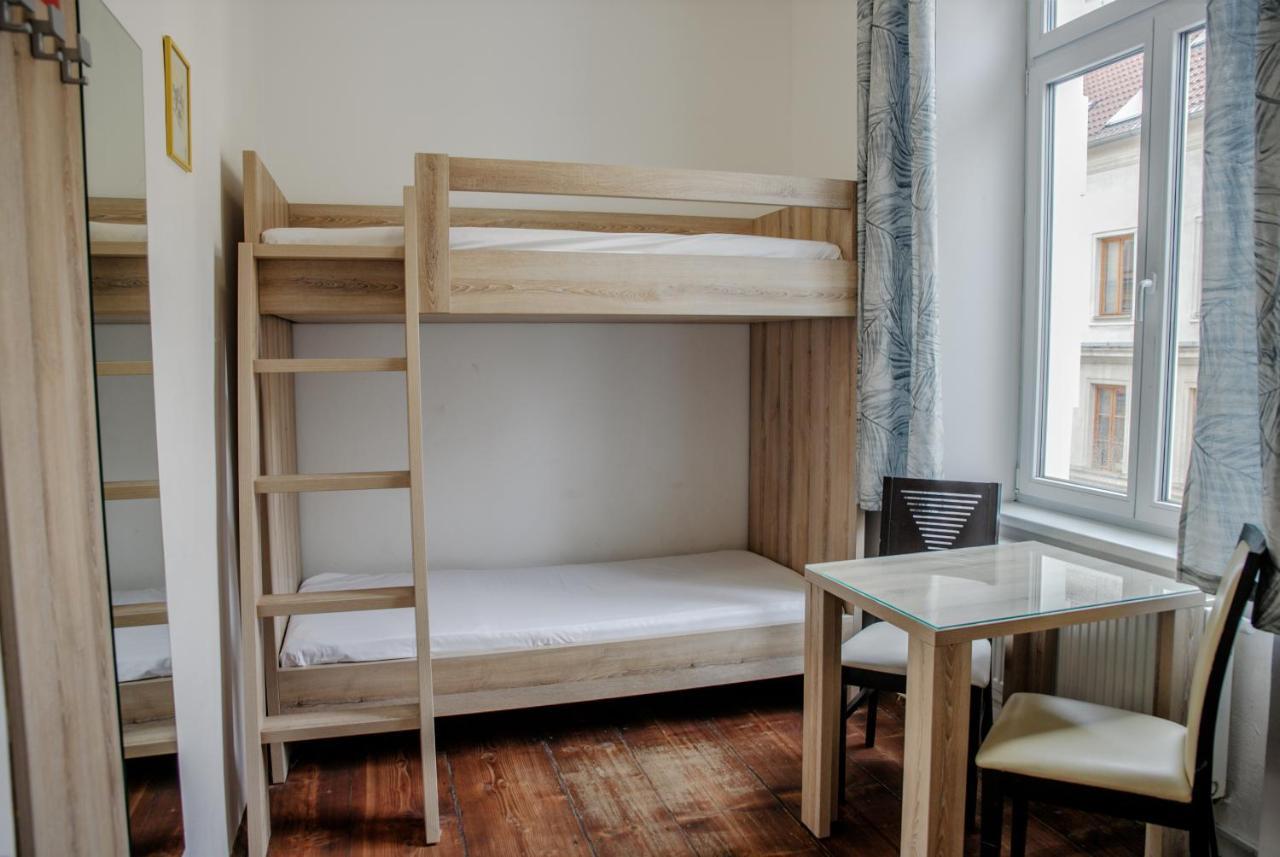 Cuba Bar & Hostel Ceske Budejovice Dış mekan fotoğraf