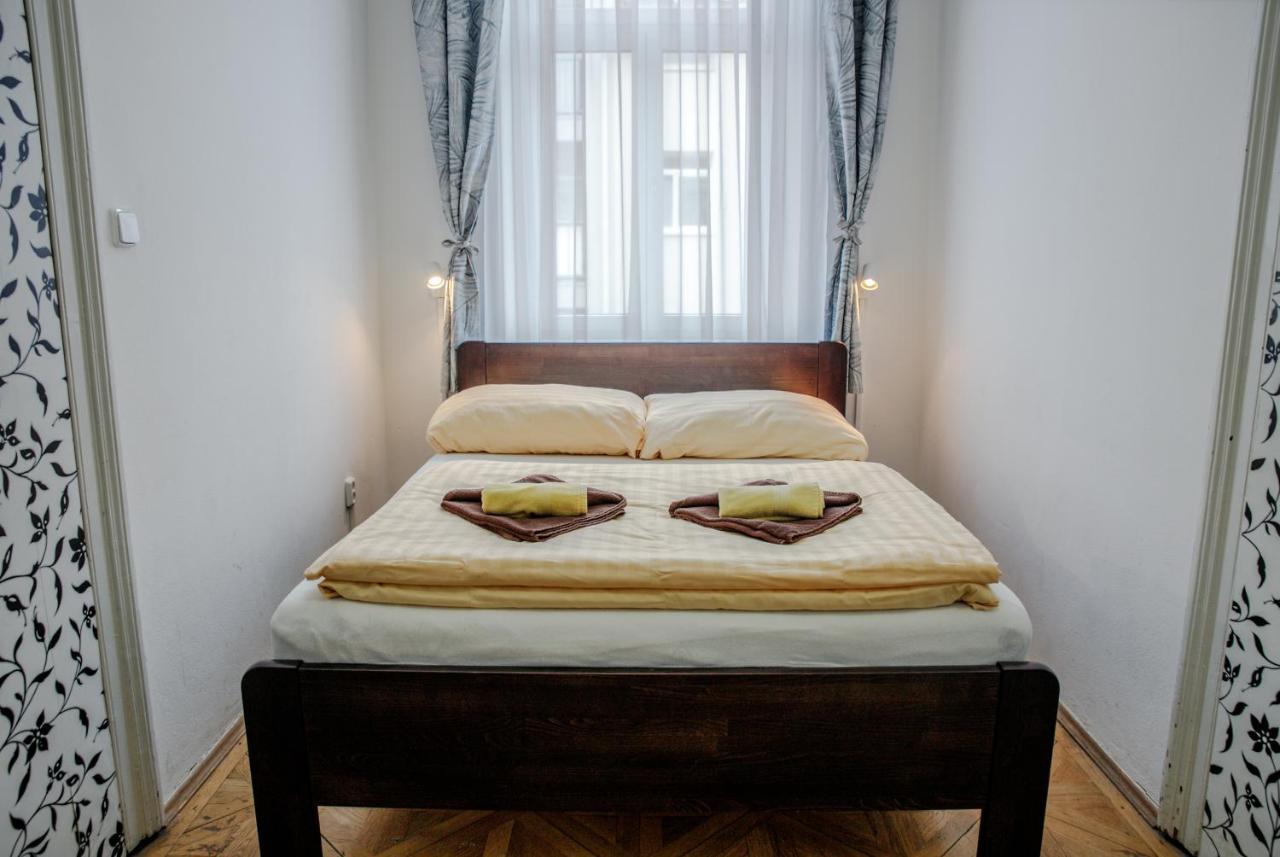 Cuba Bar & Hostel Ceske Budejovice Dış mekan fotoğraf