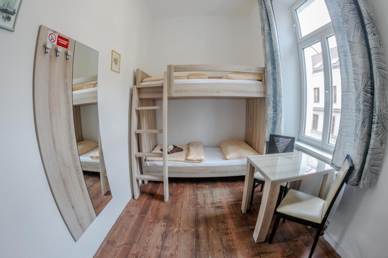Cuba Bar & Hostel Ceske Budejovice Dış mekan fotoğraf
