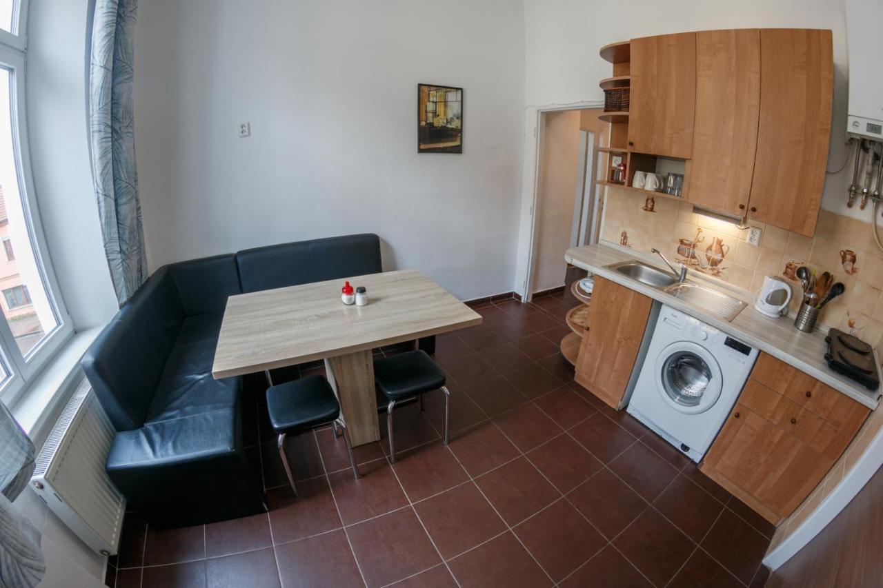 Cuba Bar & Hostel Ceske Budejovice Dış mekan fotoğraf