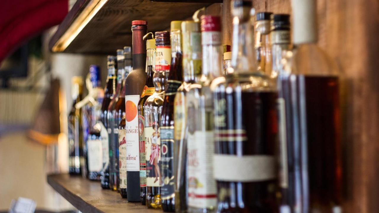 Cuba Bar & Hostel Ceske Budejovice Dış mekan fotoğraf
