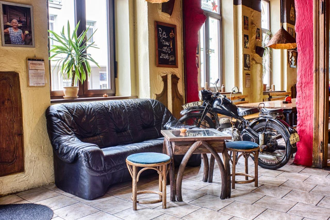 Cuba Bar & Hostel Ceske Budejovice Dış mekan fotoğraf